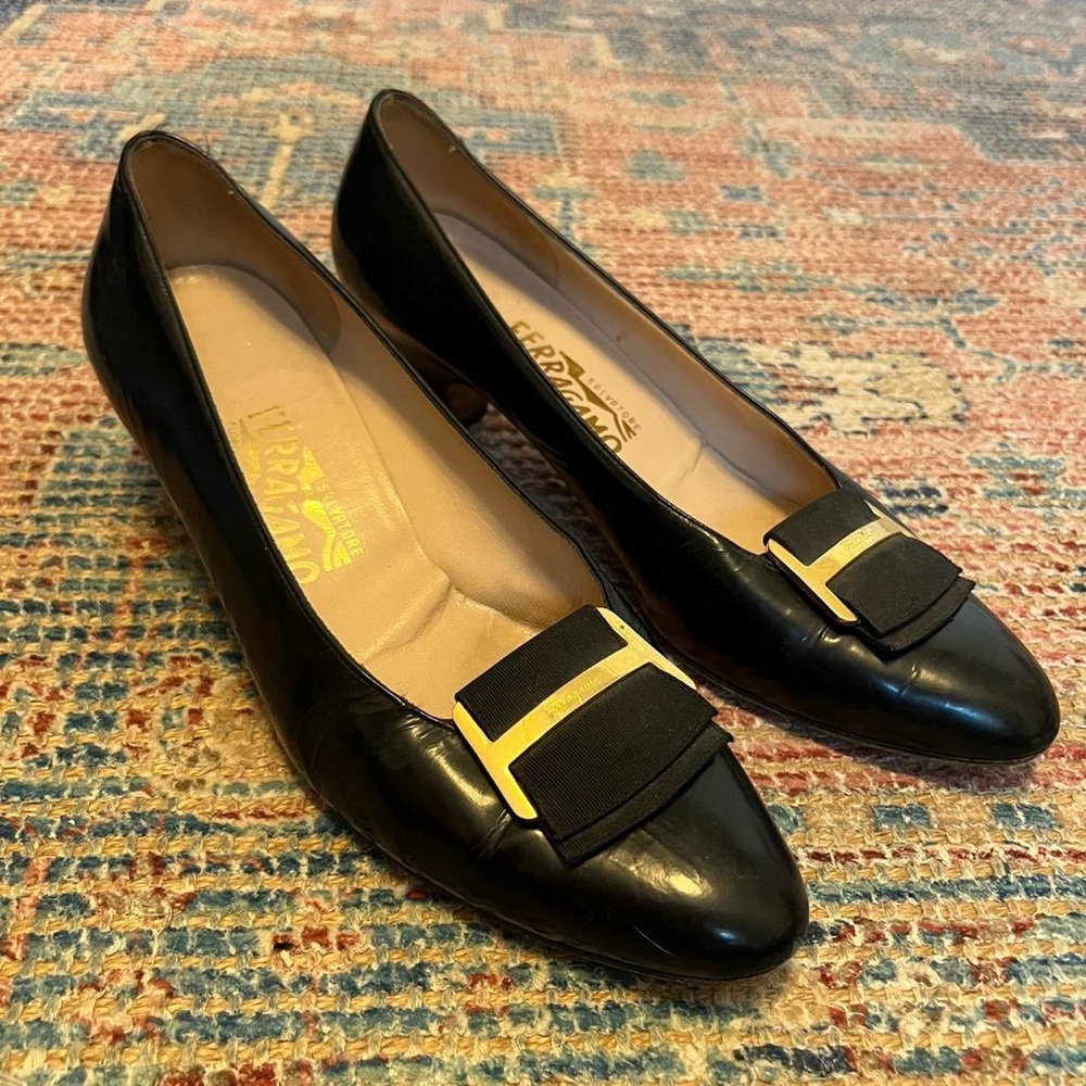 Salvatore Ferragamo Black Leather Heels with Gold Accent